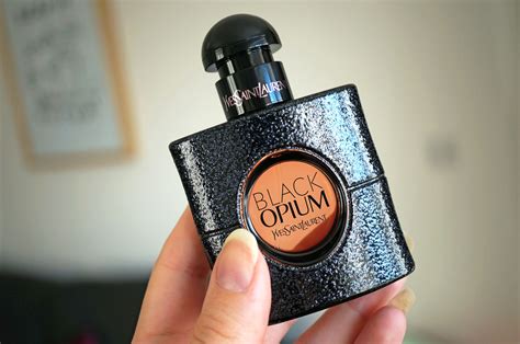 ysl black opıum notes